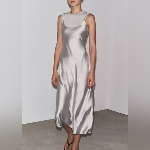 NO LONGER AVAILABLE Zara satin dress with wool - Picture 1 of 5